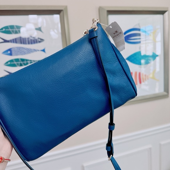 Coach CARRIE CROSSBODY IN PEBBLE LEATHER/shoulder bag /NWT - Picture 7 of 12